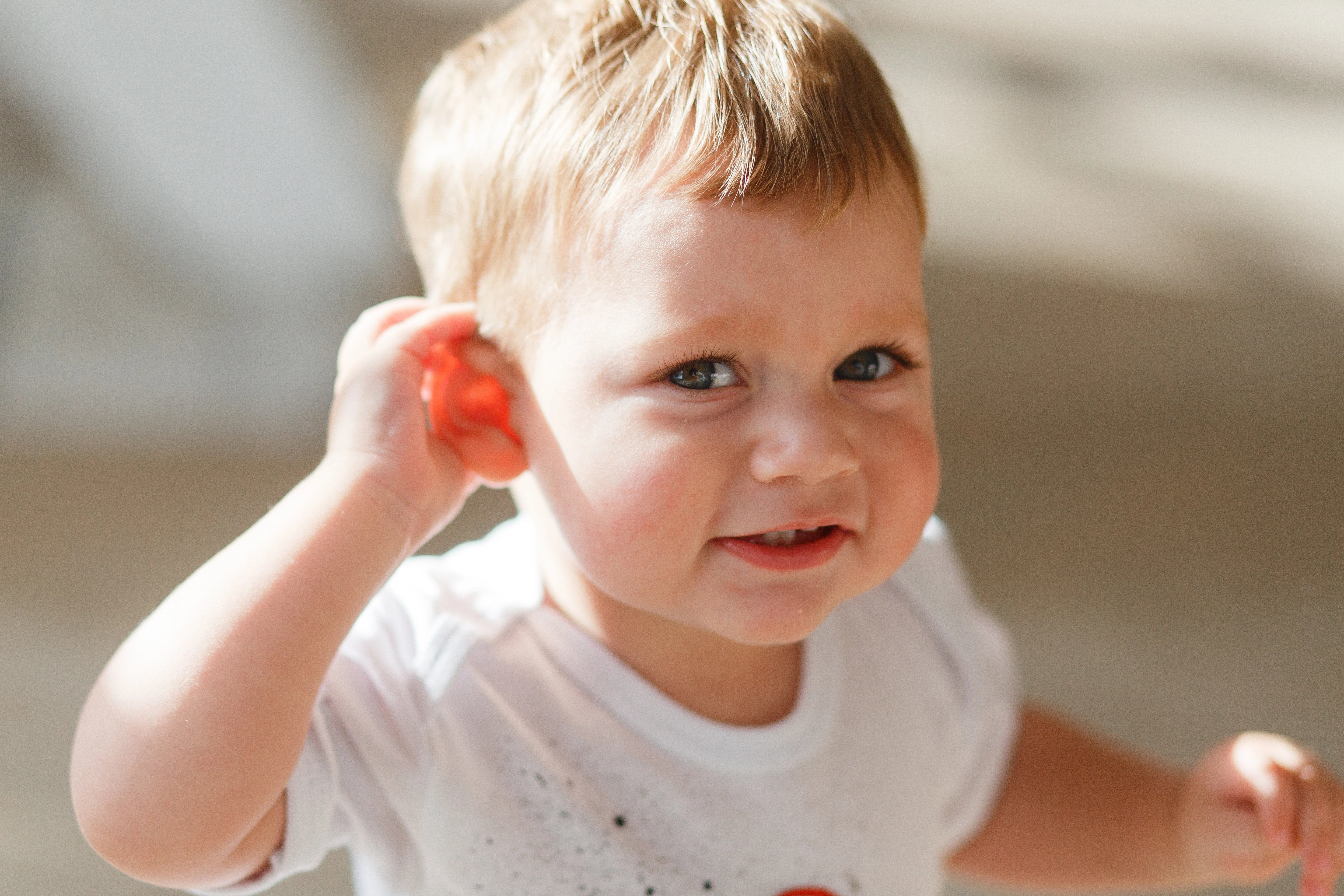 Otite Infantil e Audição: Por que o nariz entupido pode prejudicar a fala do seu filho?