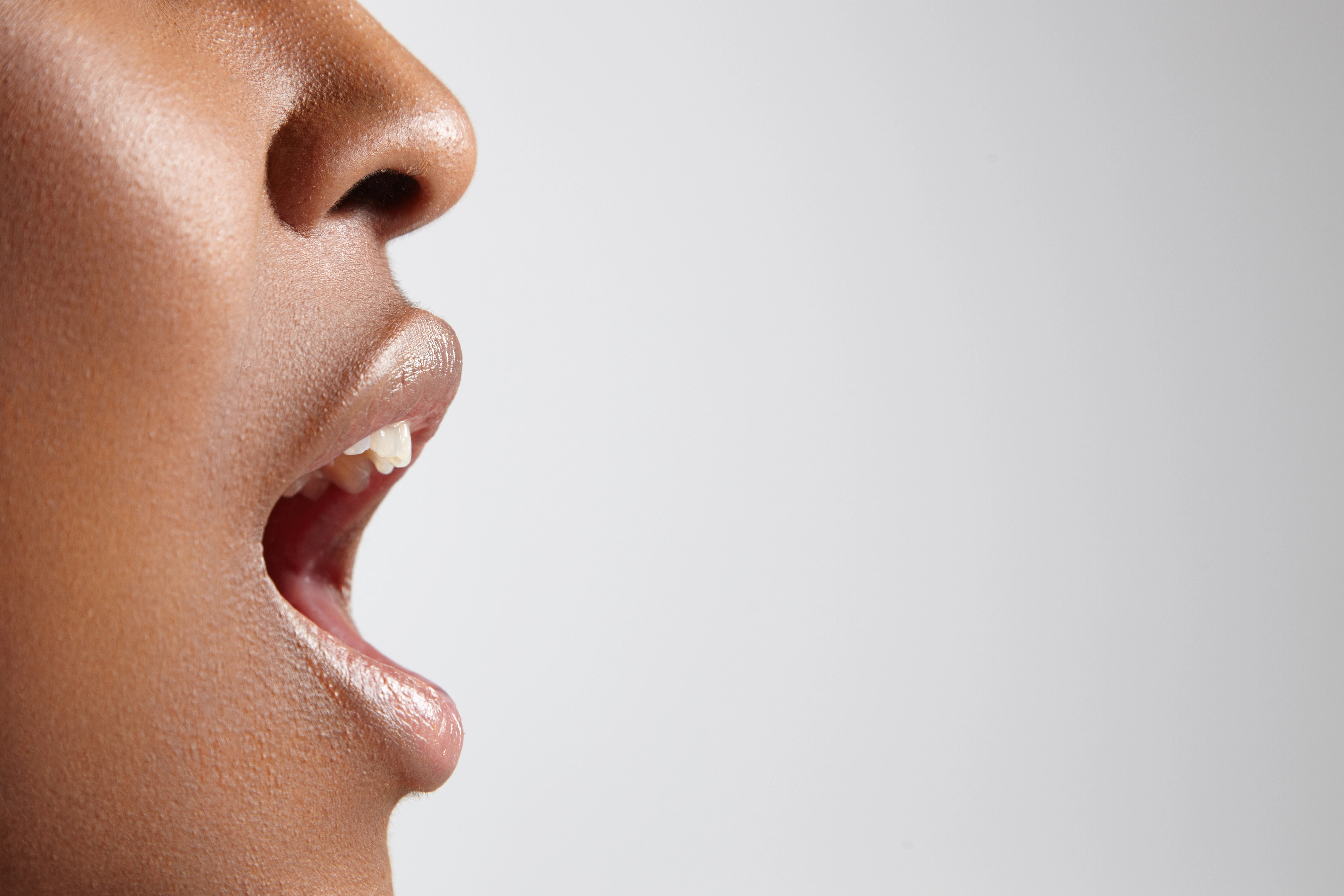 Respiração Bucal: Como o hábito de respirar pela boca altera o rosto e os dentes?